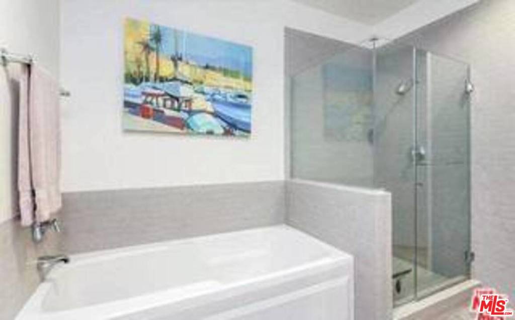 801 S Grand Avenue 2107 Property Photo 8