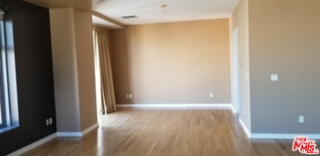 801 S Grand Avenue 2107 Property Photo 10