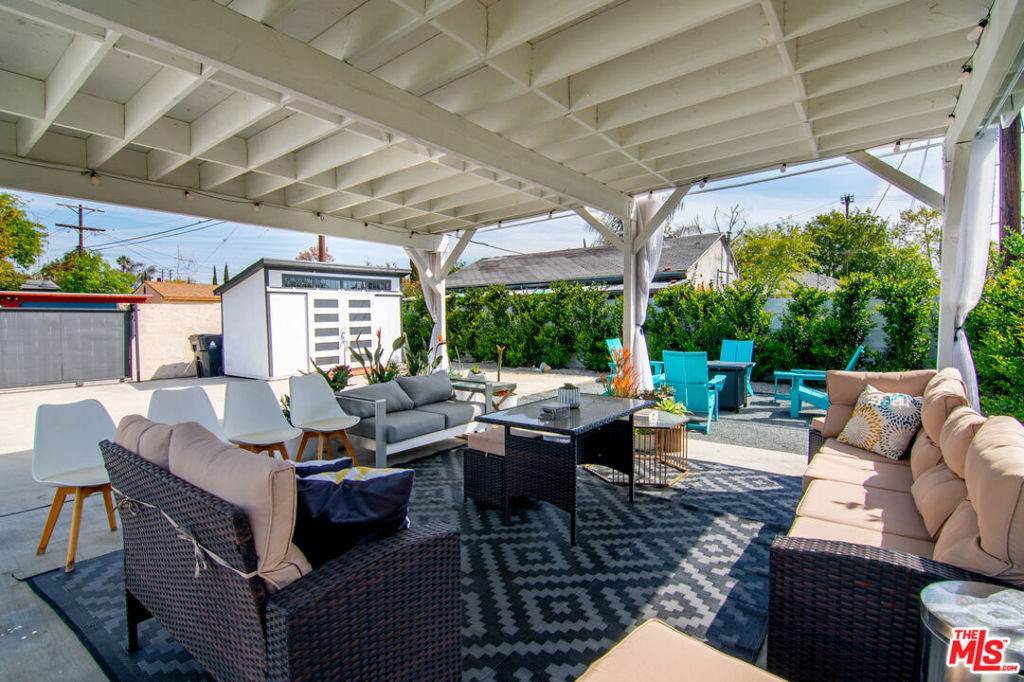 11222 Sylvan Street Property Photo 40