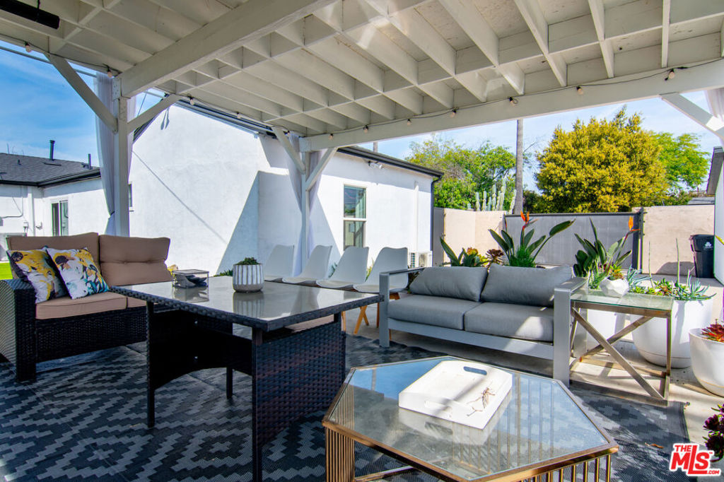 11222 Sylvan Street Property Photo 43