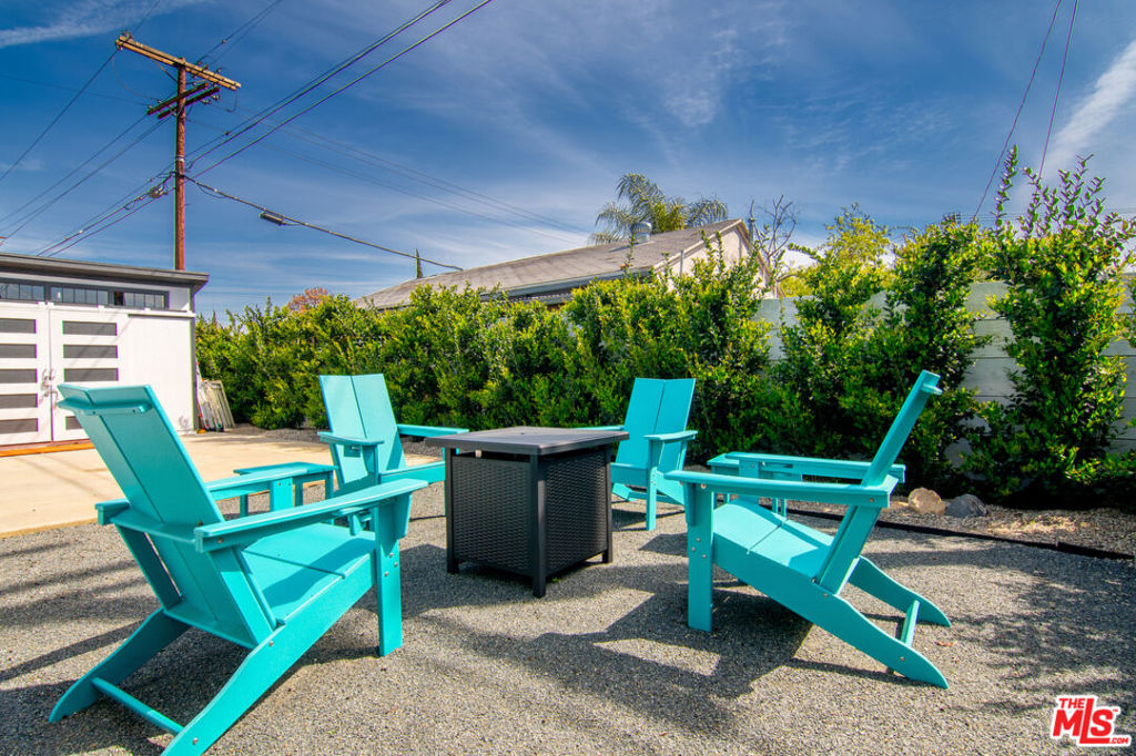 11222 Sylvan Street Property Photo 45