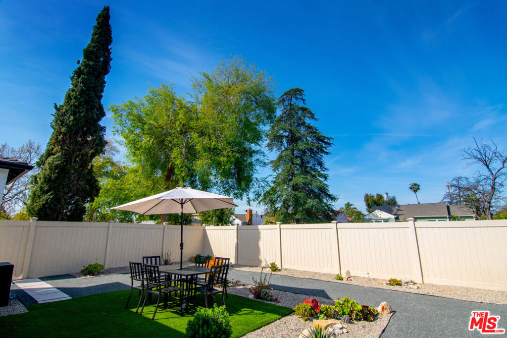 11222 Sylvan Street Property Photo 49