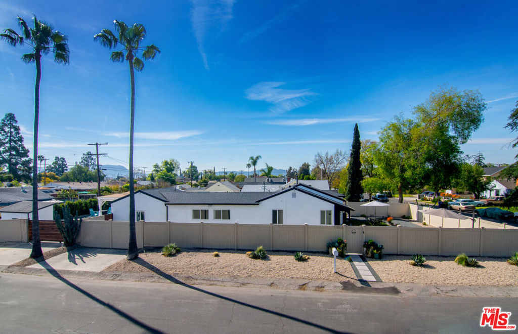 11222 Sylvan Street Property Photo 50