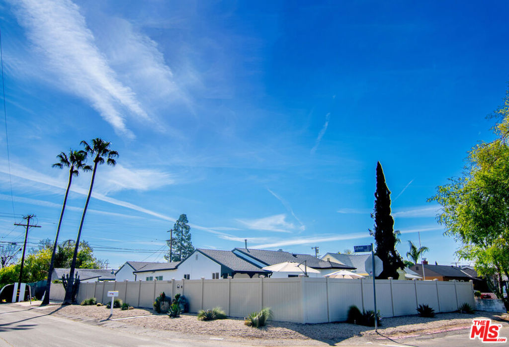 11222 Sylvan Street Property Photo 57