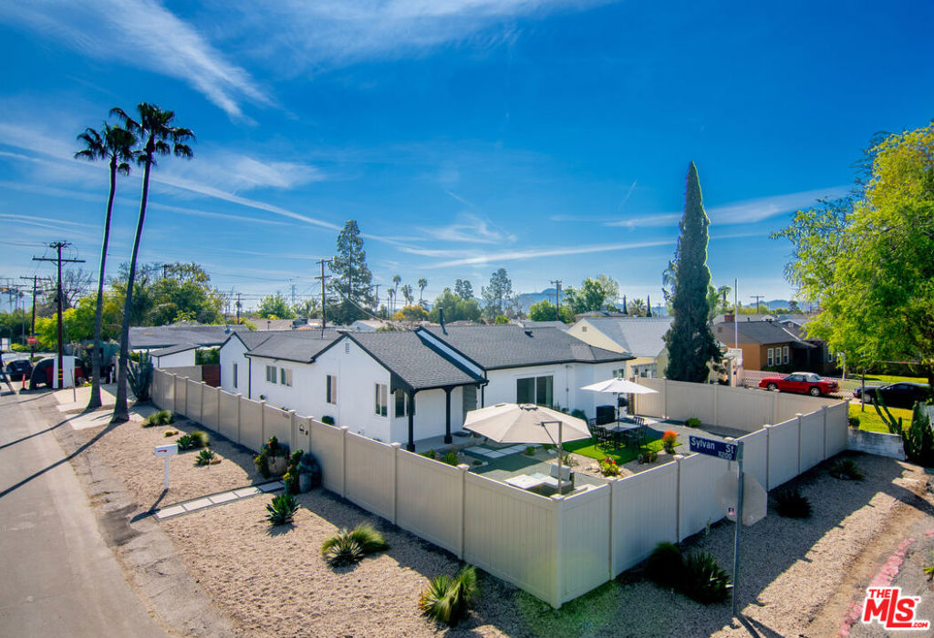 11222 Sylvan Street Property Photo 59