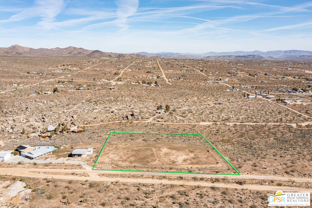 55588 Chaparral Road Property Photo 1