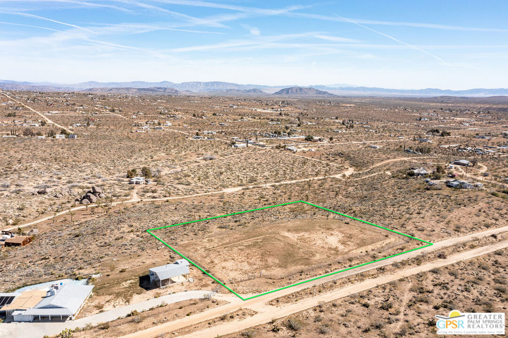 55588 Chaparral Road Property Photo 6