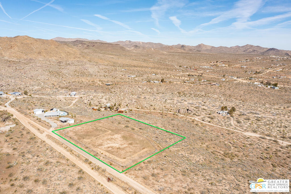 55588 Chaparral Road Property Photo 7