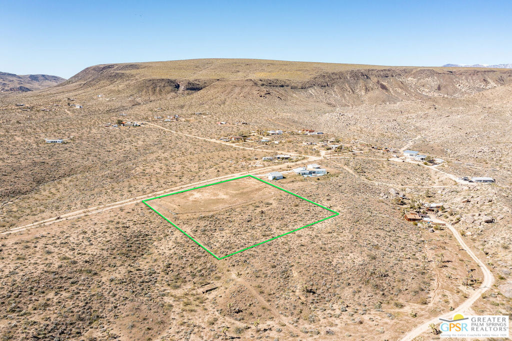55588 Chaparral Road Property Photo 9