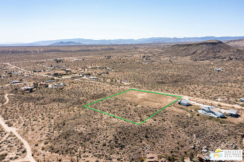 55588 Chaparral Road Property Photo 10