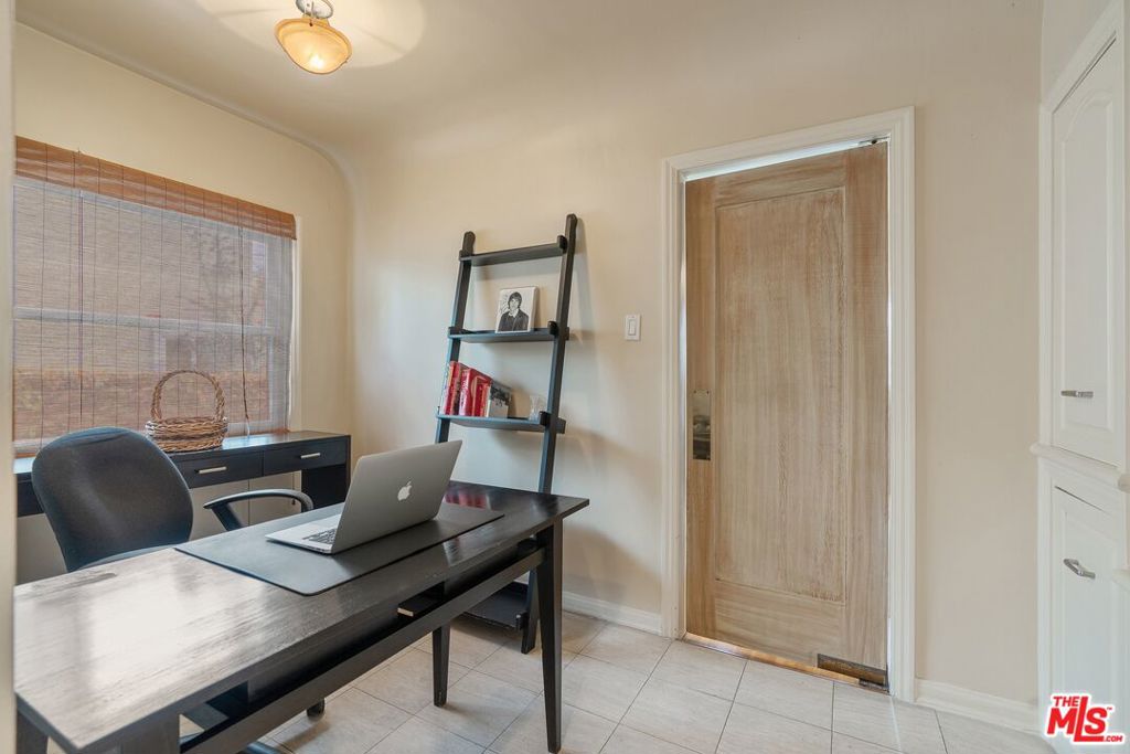 533 N Bronson Avenue Property Photo 16