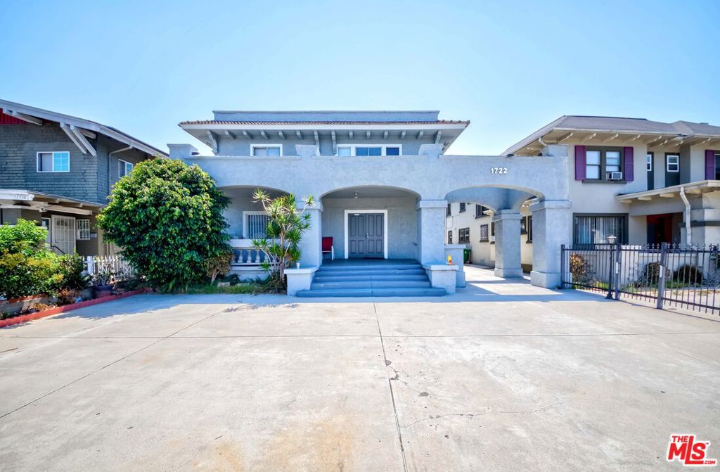 1726 Crenshaw Boulevard Property Photo 1