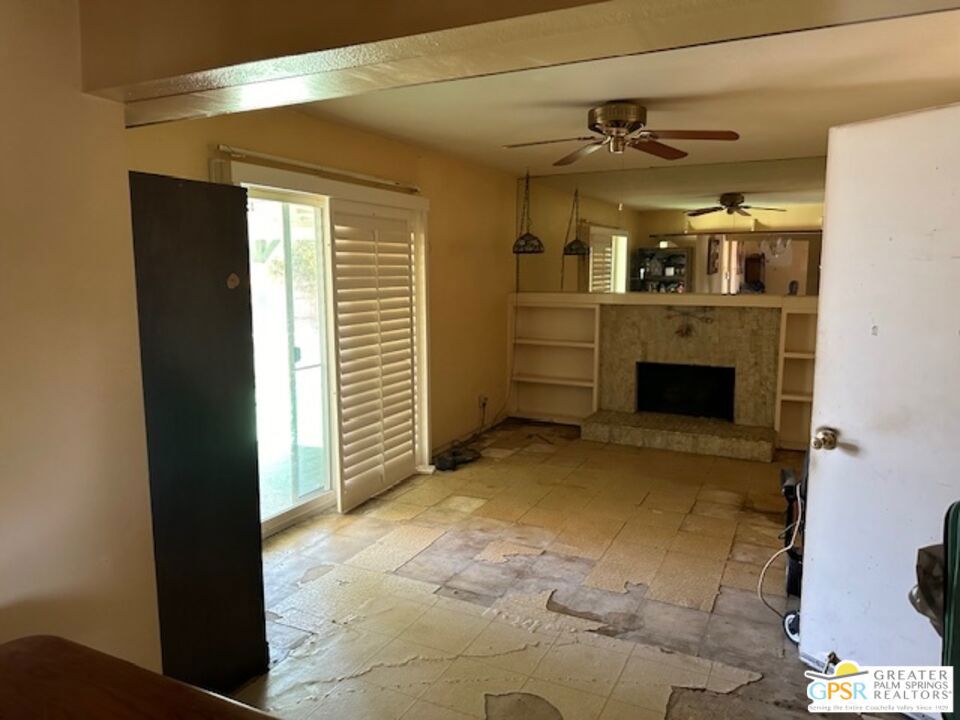 2435 E Wayne Road Property Photo 11