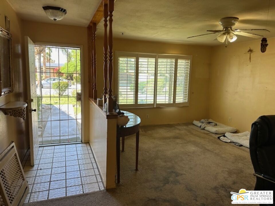 2435 E Wayne Road Property Photo 12