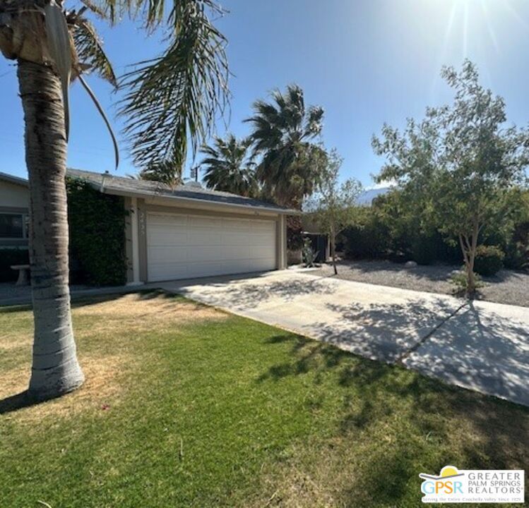 2435 E Wayne Road Property Photo 21