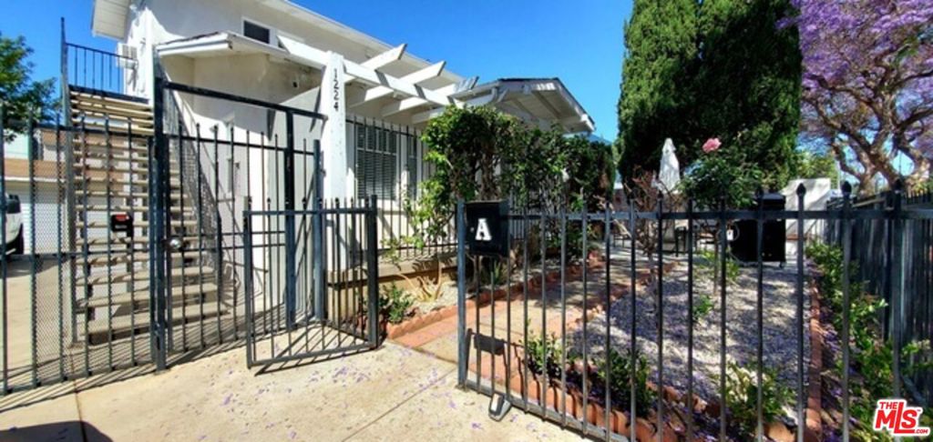 1224 21st Street A Property Photo 3