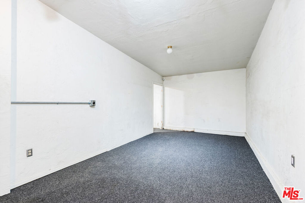 8642 Venice Boulevard Property Photo 30