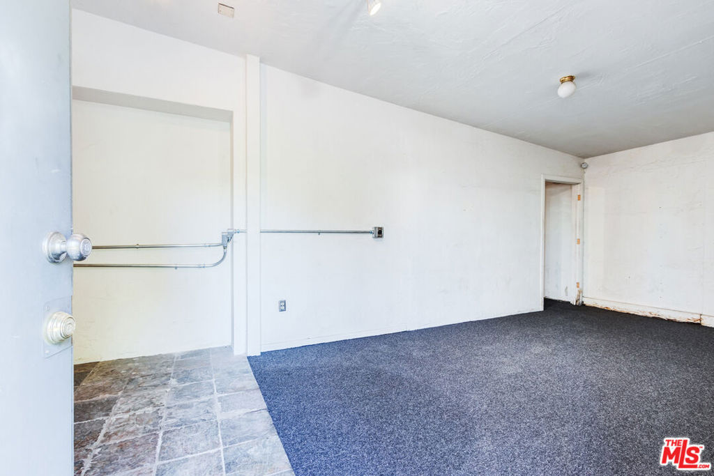 8642 Venice Boulevard Property Photo 40