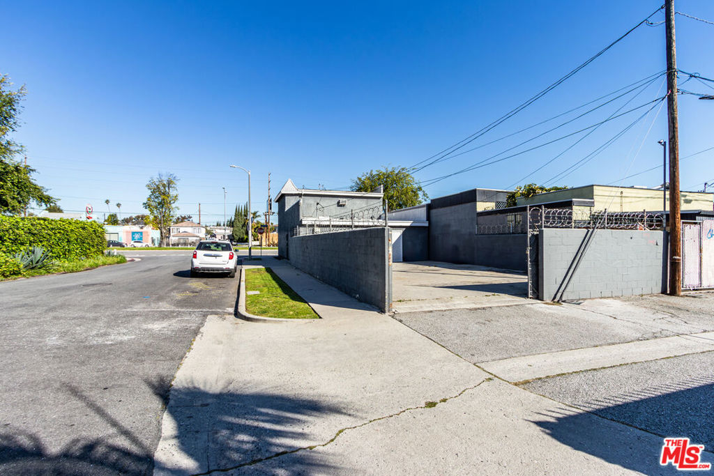 8642 Venice Boulevard Property Photo 44