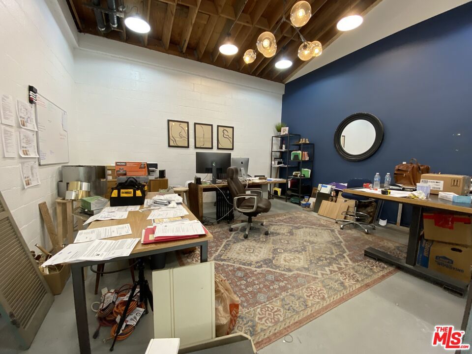 5112 W Jefferson Boulevard Property Photo 10