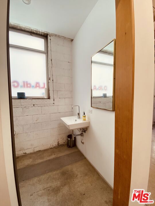 5112 W Jefferson Boulevard Property Photo 21