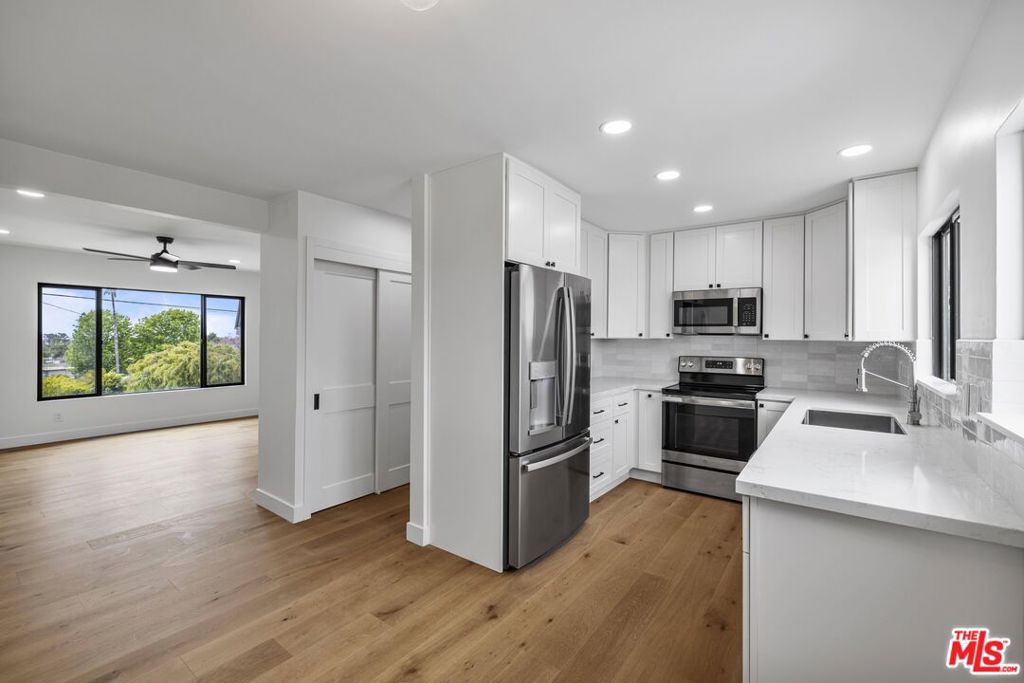 1805 Mackinnon Avenue Property Photo 10