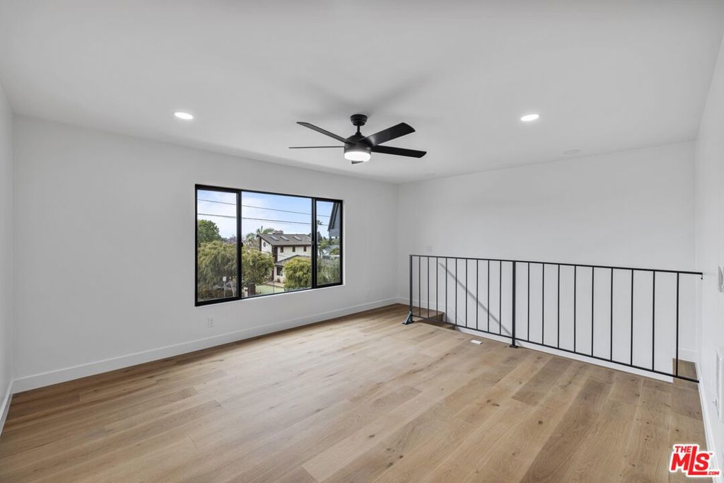 1805 Mackinnon Avenue Property Photo 16