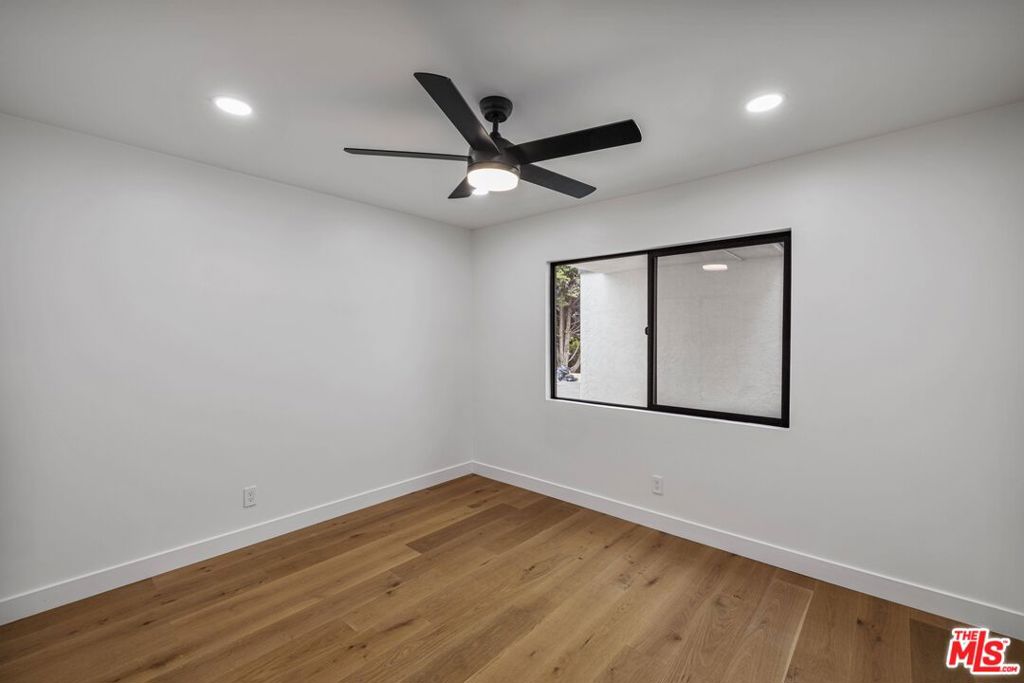 1805 Mackinnon Avenue Property Photo 20