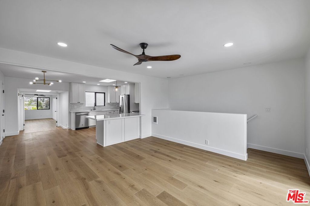 1805 Mackinnon Avenue Property Photo 24