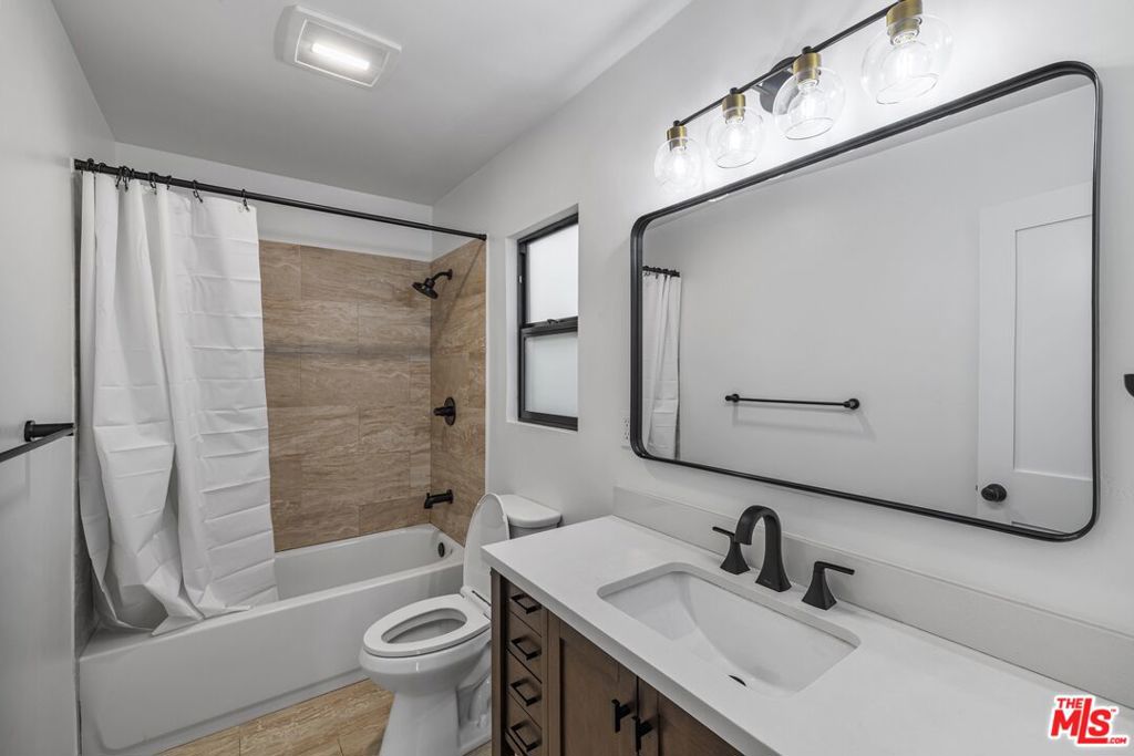 1805 Mackinnon Avenue Property Photo 27
