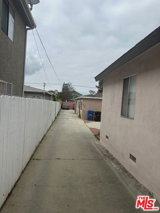 1617 W 224th Street Property Photo 5