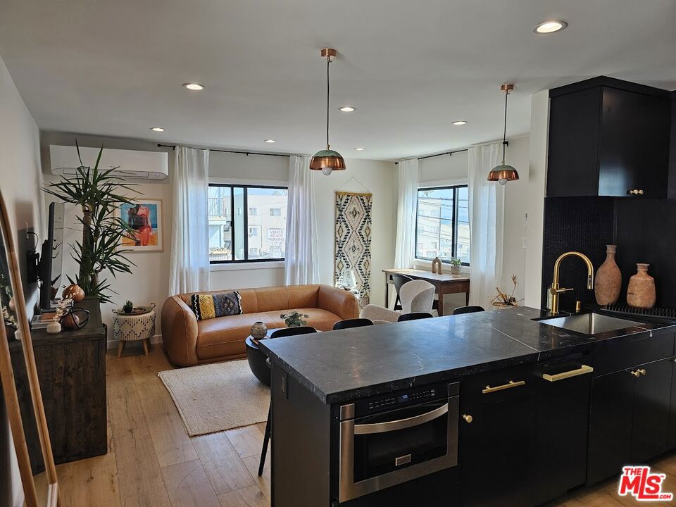 17 Sunset Avenue 4 Property Photo 10