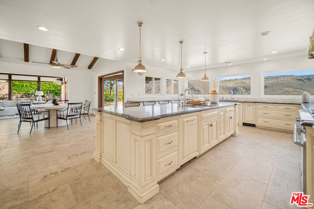 11875 Pradera Road Property Photo 15
