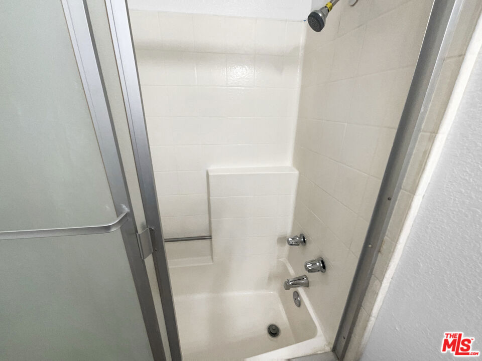 2800 Keller Drive 165 Property Photo 18