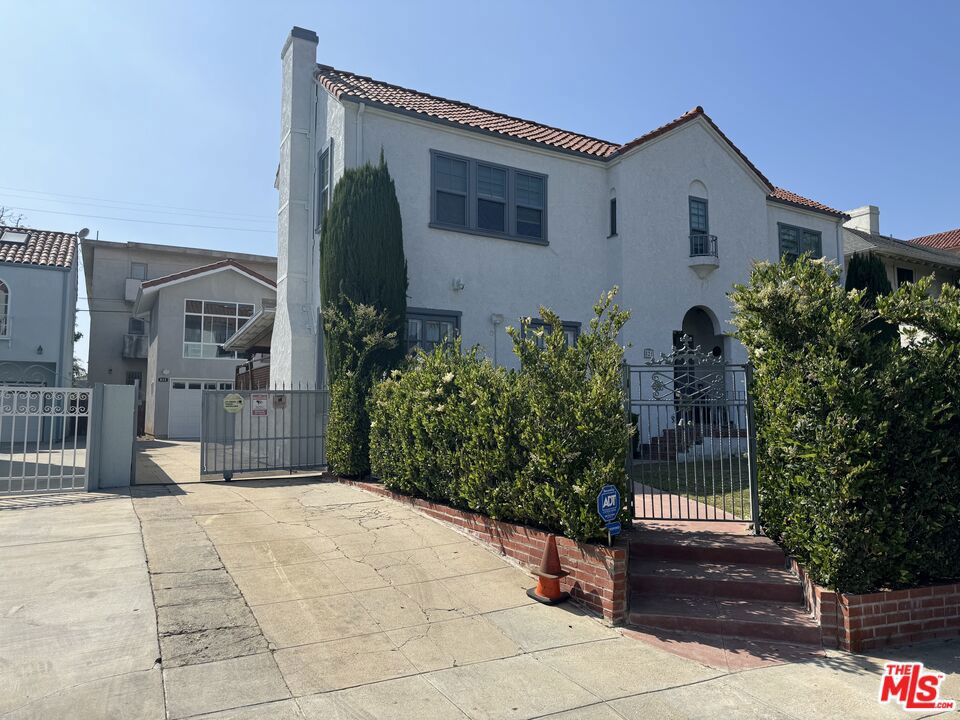 821 Lorraine Boulevard Property Photo 1