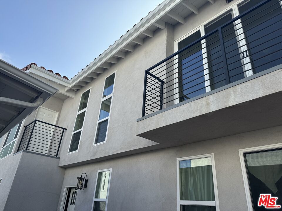 821 Lorraine Boulevard Property Photo 3