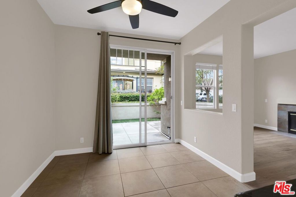 1131 Rosewalk Way Property Photo 11
