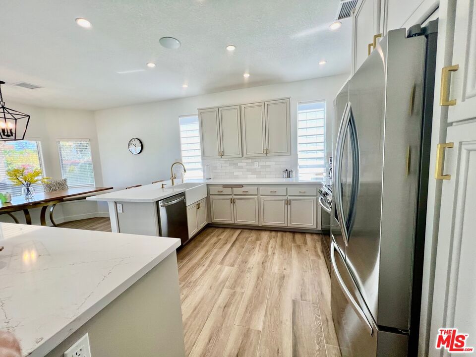 78590 Villeta Drive Property Photo 6