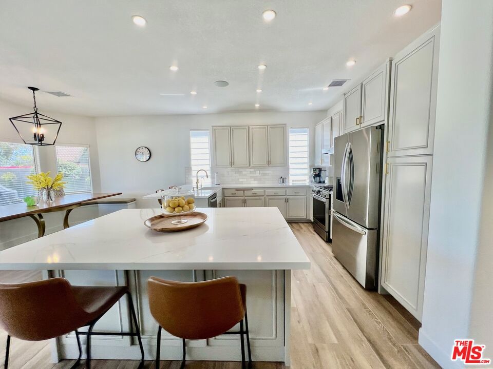 78590 Villeta Drive Property Photo 7