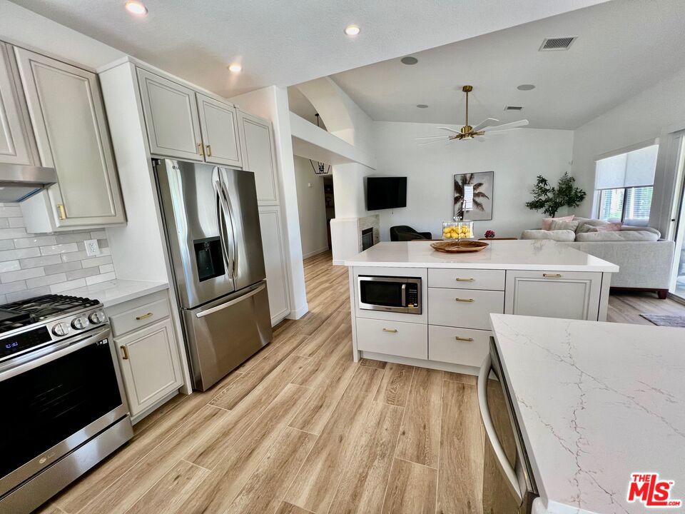 78590 Villeta Drive Property Photo 10