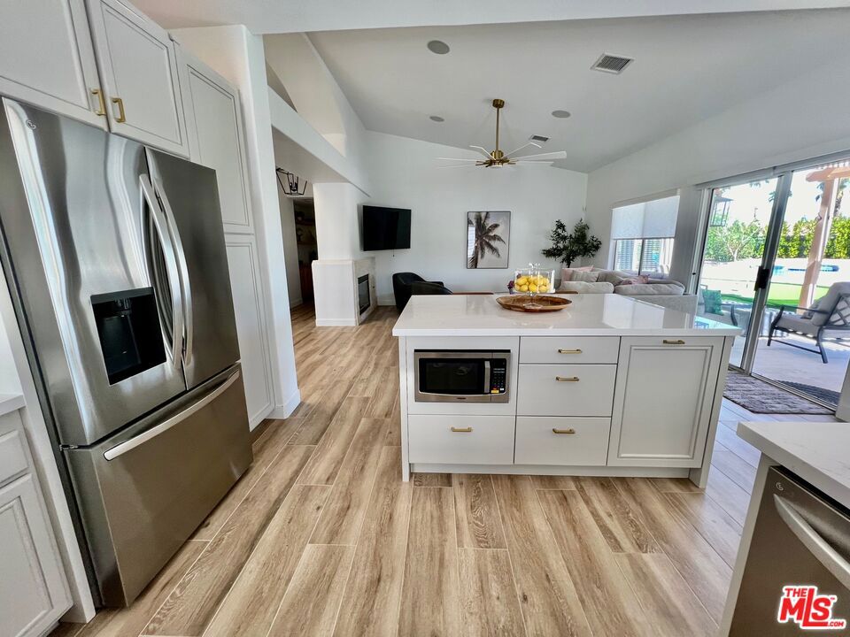 78590 Villeta Drive Property Photo 11