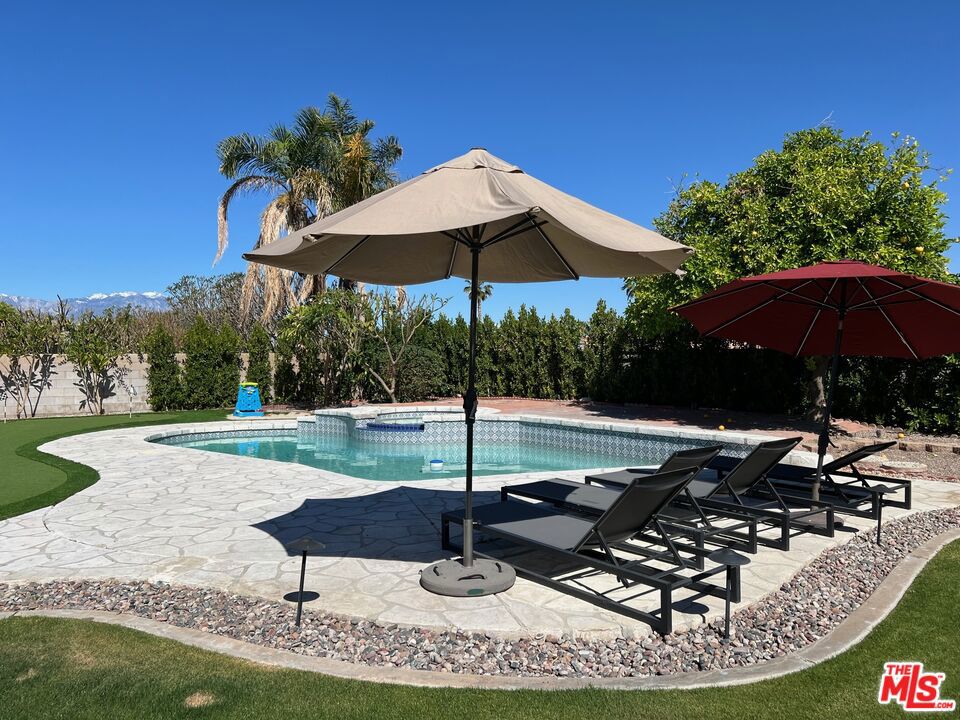 78590 Villeta Drive Property Photo 27