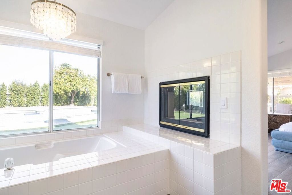 78590 Villeta Drive Property Photo 30