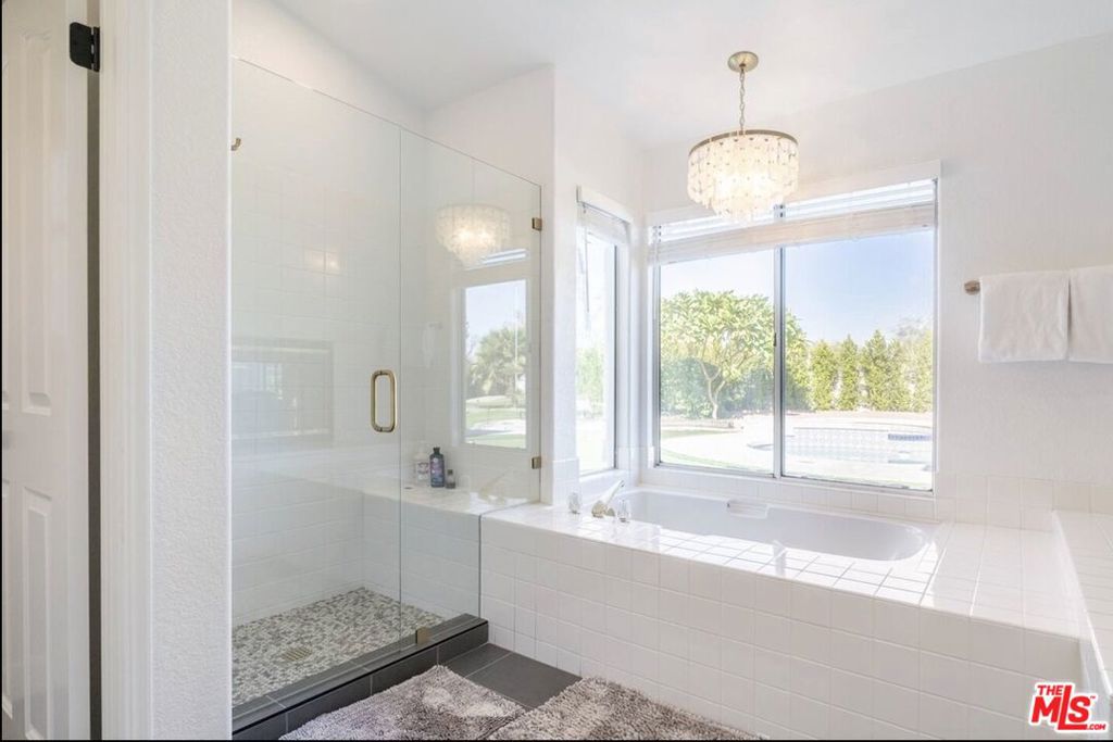 78590 Villeta Drive Property Photo 31