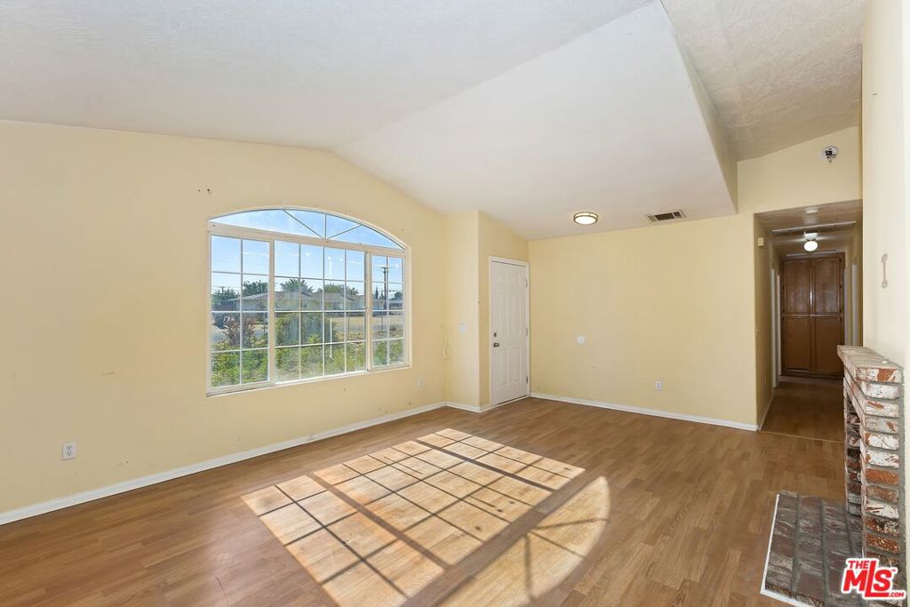 14750 Olivera Road Property Photo 4