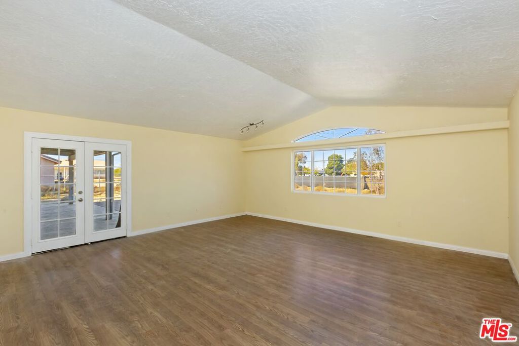 14750 Olivera Road Property Photo 8