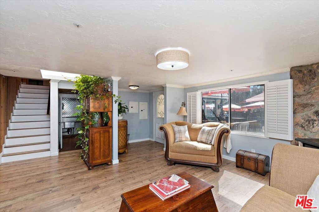 39226 N Shore Drive Property Photo 11