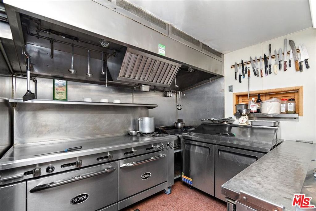 39226 N Shore Drive Property Photo 33
