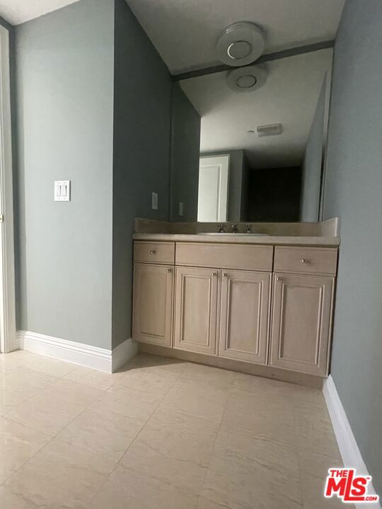 11842 Darlington Avenue 202 Property Photo 11