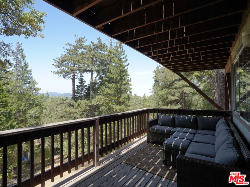 25274 North Road Property Photo 2
